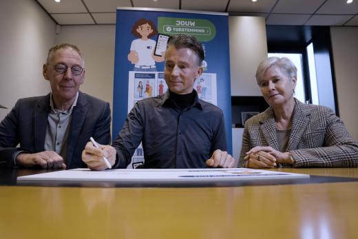 Onderteking Mitz